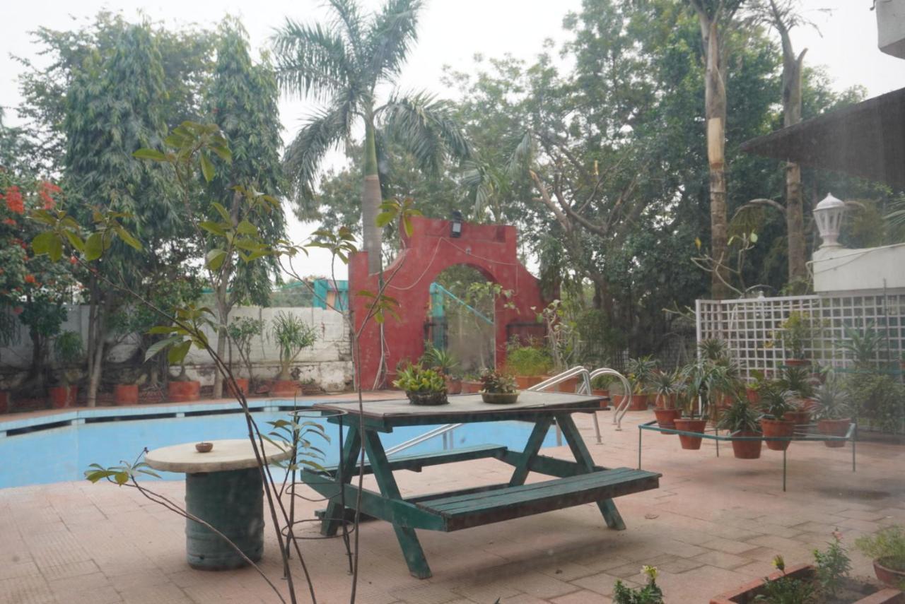 Hotel Aravali Heights Alwar Eksteriør billede