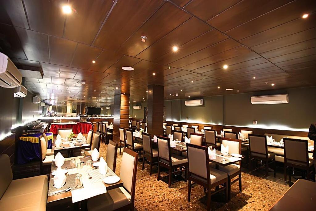 Hotel Aravali Heights Alwar Eksteriør billede