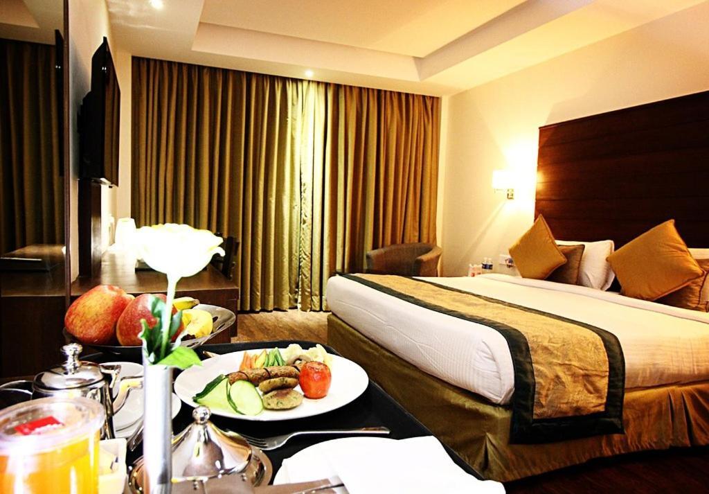 Hotel Aravali Heights Alwar Eksteriør billede